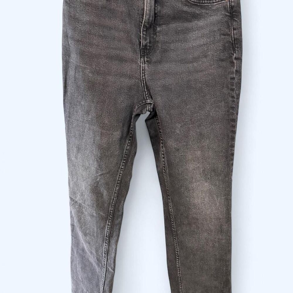 H-m Women's Black and Grey Jeans